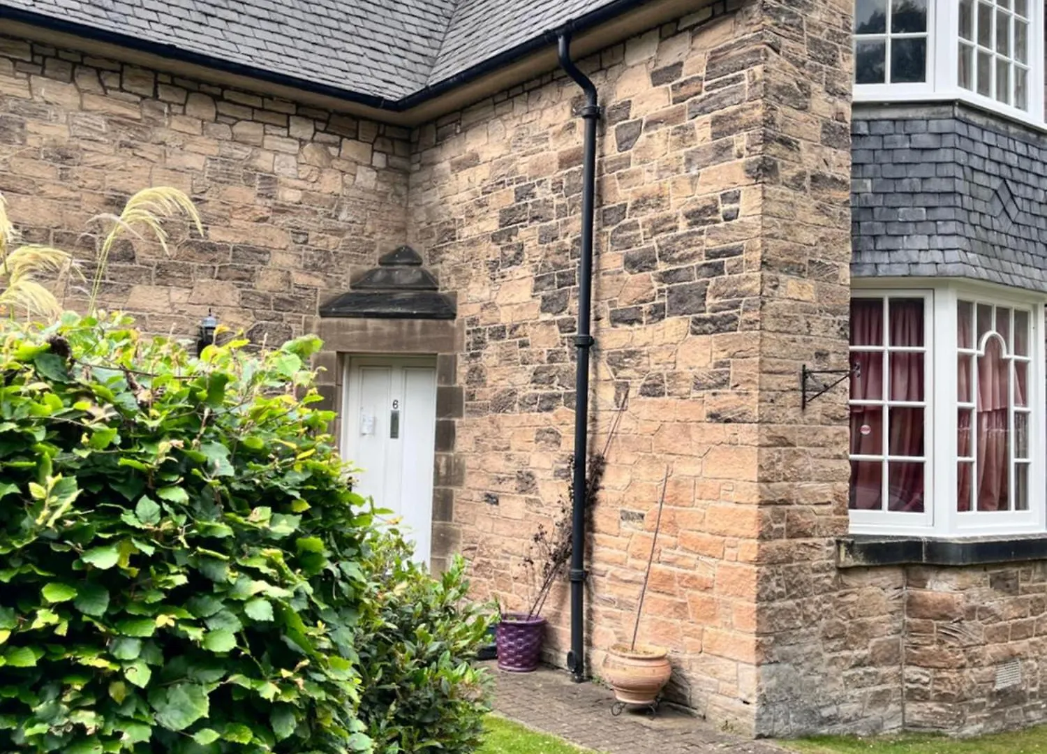 Private Room In Charming Detached House In Newington Edinburgh