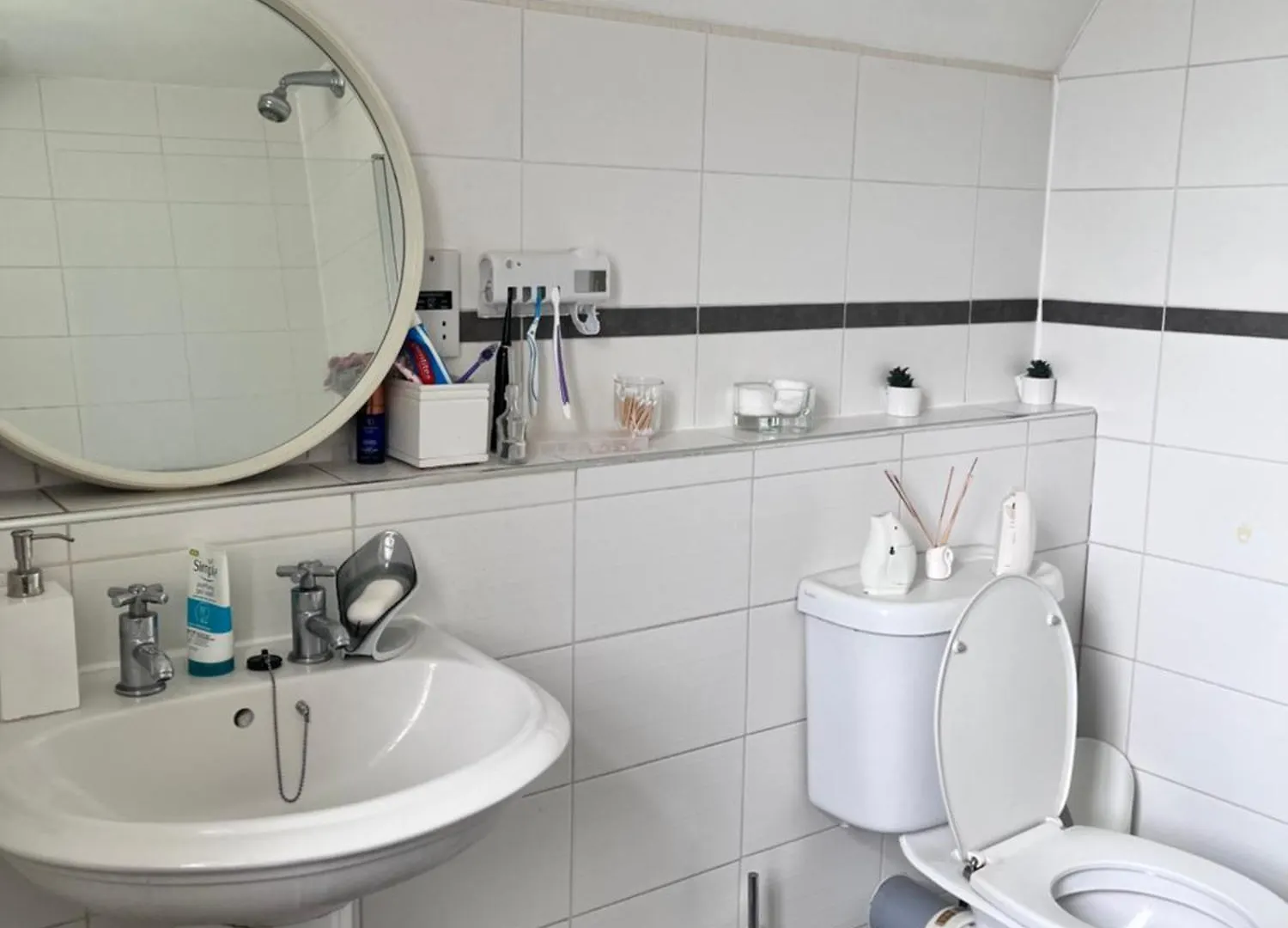 Private Room In Charming Detached House In Newington Edinburgh Velká Británie